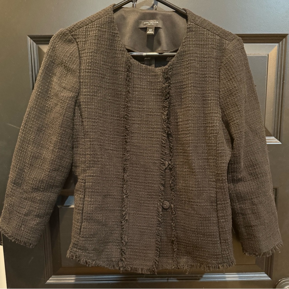 Ann Taylor tweed Black Textured Women's Jacket blazer EUC size 10 petite